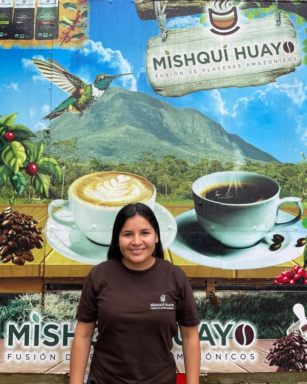 Marilú Ayay, Ventas y Marketing